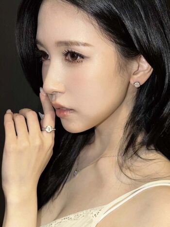 Full leaked Mina myoi private photo