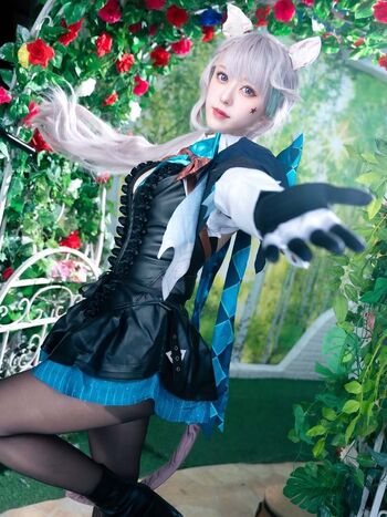 mina_pochico