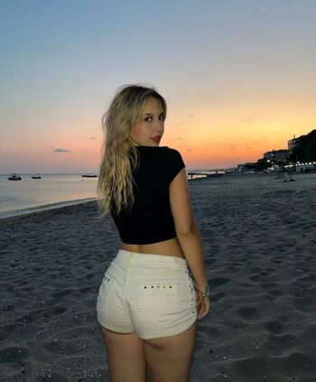 Full leaked Minayldss private photo