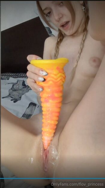 Full leaked Mini devil private photo