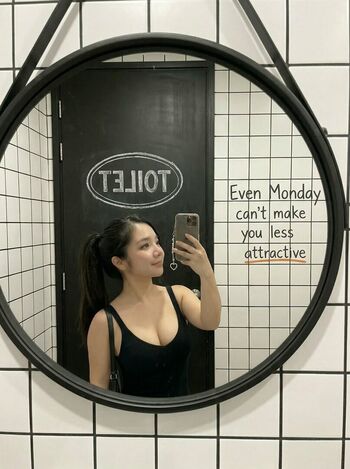 Full leaked Mini lullu private photo
