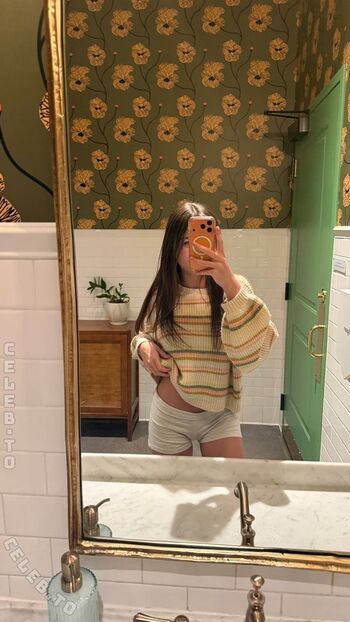 Full leaked Minicaryn private photo