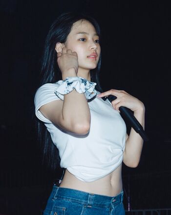 Full leaked Minji private photo