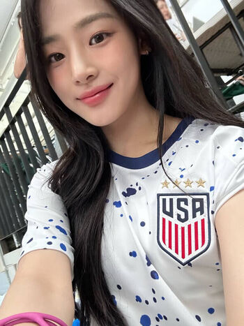 Full leaked Minji page private photo