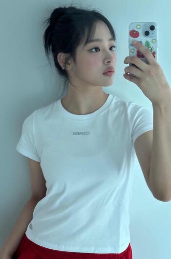 Full leaked Minji private photo