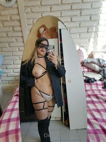 Full leaked Minna star private photo