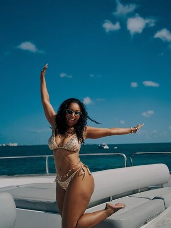 Full leaked Minnie dlamini private photo
