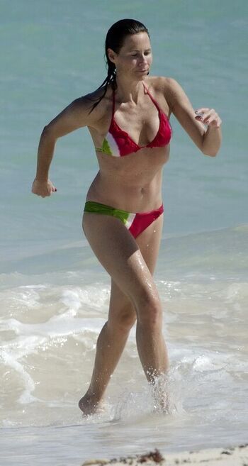 Full leaked Minnie driver private photo