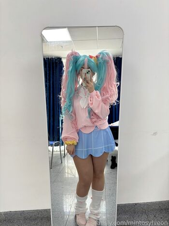Full leaked Mintosylveon page private photo