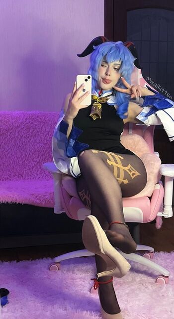 Full leaked Miraikitten private photo