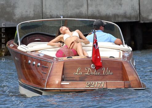 Full leaked Miranda kerr page private photo