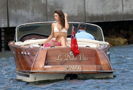 Full leaked Miranda kerr page private photo