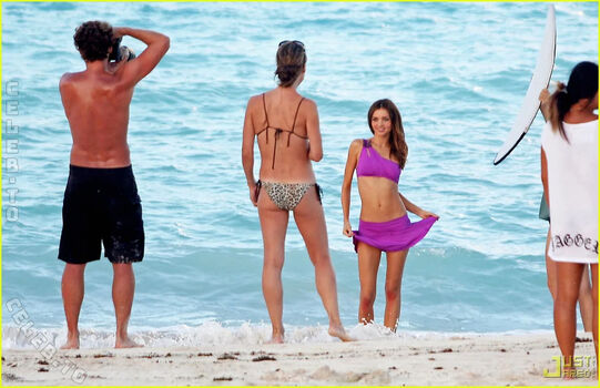Full leaked Miranda kerr private photo