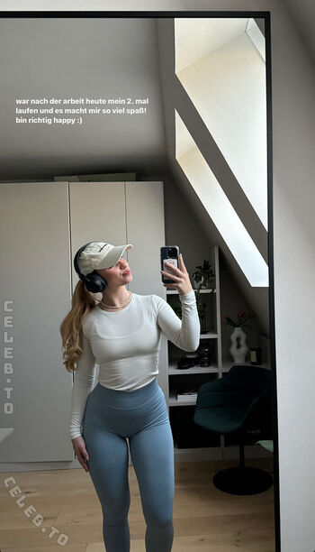 Full leaked Miras space private photo