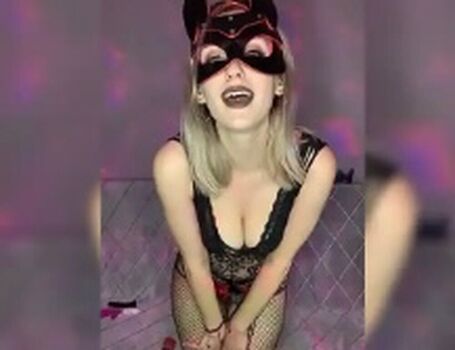 Full leaked Miras private photo