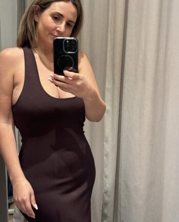 Full leaked Miriamholme private photo