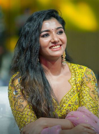 Full leaked Mirna menon private photo