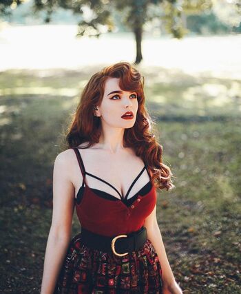Full leaked Miss deadlyred private photo