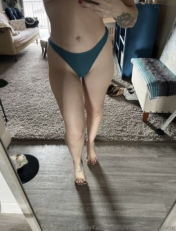 Full leaked Miss moonpixie page private photo