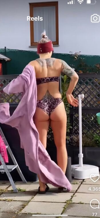 Miss Peaches