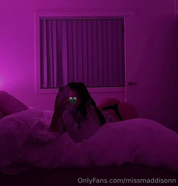 Full leaked Missmaddisonn private photo