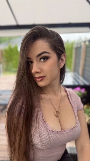 Full leaked Missmikkaa private photo