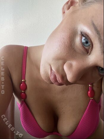 Full leaked Missoverdrip private photo