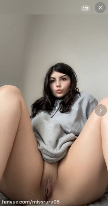 Full leaked Missruru private photo