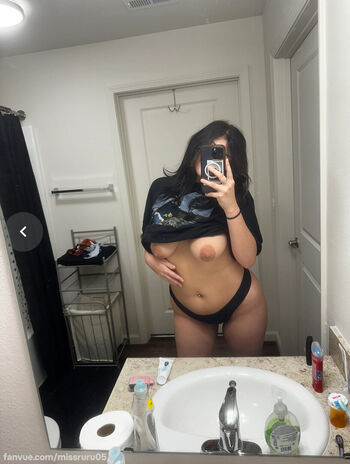 Full leaked Missruru private photo
