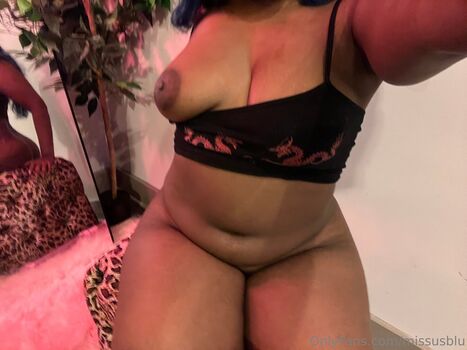 Full leaked Missusblu private photo