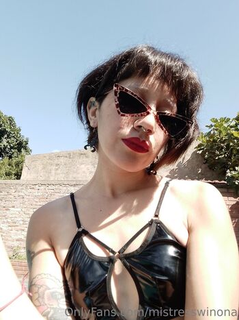 Full leaked Mistresswinona private photo
