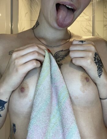 Full leaked Mlina roy page private photo