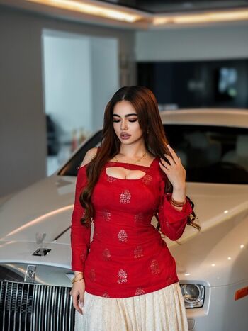 Full leaked Mobina private photo