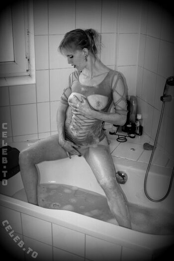 Full leaked Model cladi page private photo