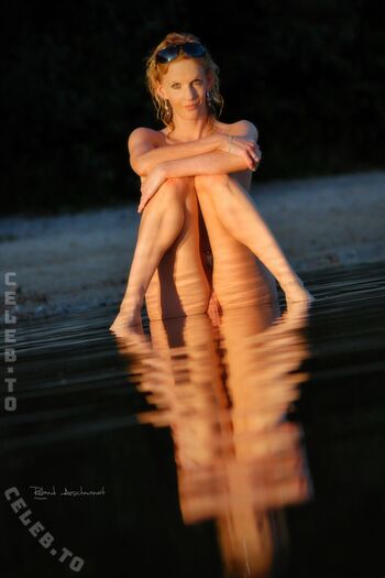 Full leaked Model cladi page private photo