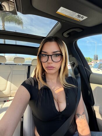 Full leaked Mole private photo