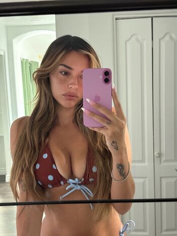 Full leaked Mole private photo