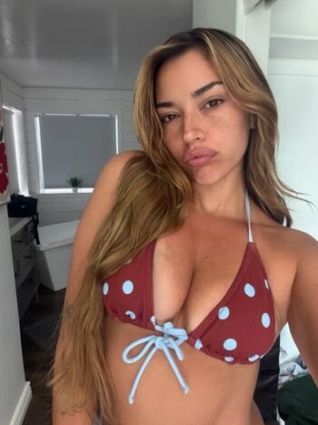 Full leaked Mole private photo