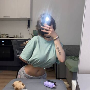 Full leaked Molli private photo