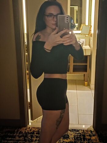 Full leaked Molly bee private photo