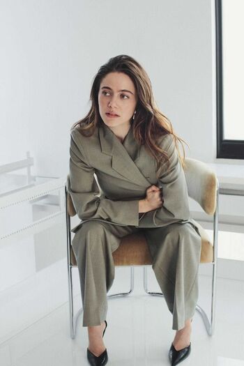 Full leaked Molly gordon private photo