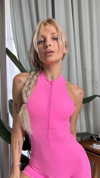 Full leaked Molly moore private photo