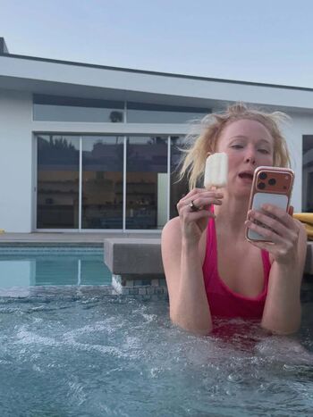 Full leaked Molly quinn private photo