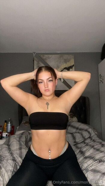 Mollymoo19