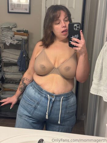 Full leaked Mommagerth page private photo