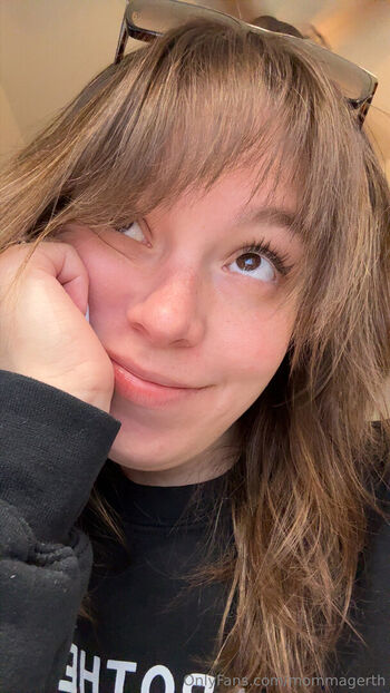 Full leaked Mommagerth page private photo