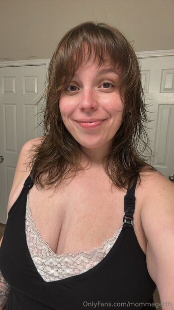 Full leaked Mommagerth page private photo