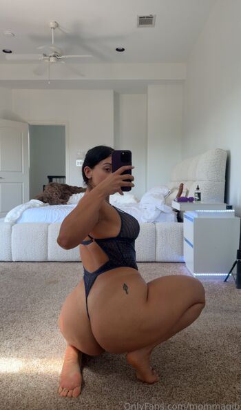 Full leaked Mommagib private photo