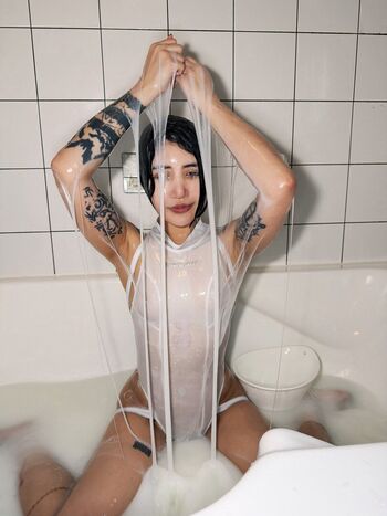 Full leaked Mona enju private photo