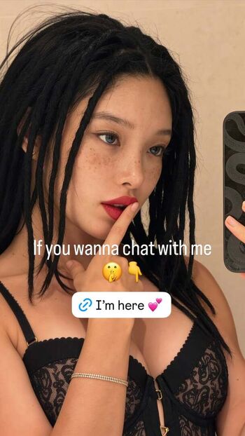 Full leaked Mona mi private photo